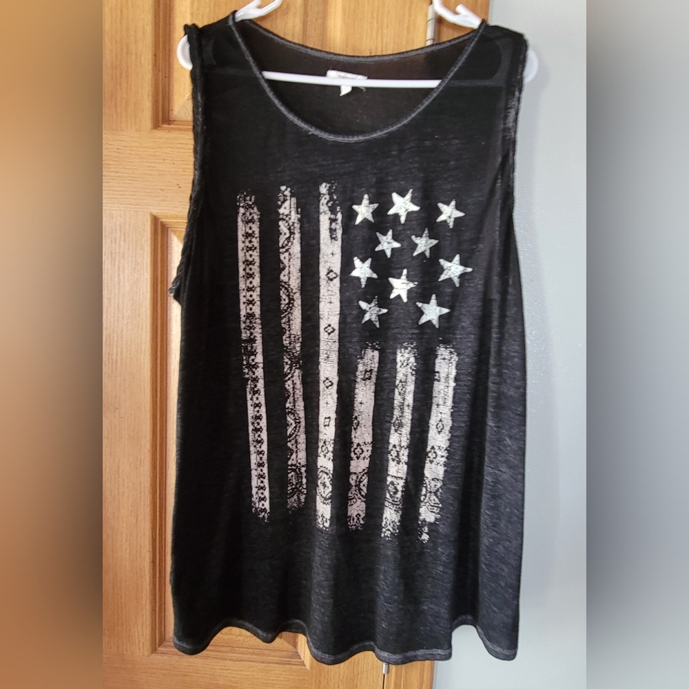 Maurice’s flag tank top - size 2